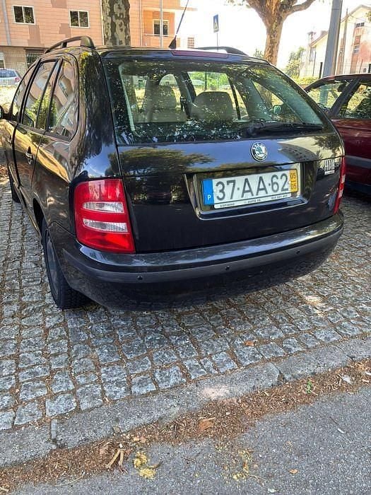 Usado 2005 Skoda Fabia Sedan | € 1.300 (Super Preço) - Imagem 1/4