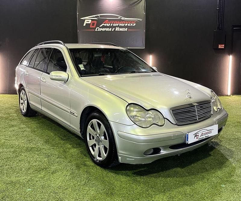 Usado 2001 Mercedes C200 Sedan | € 4.250 (Preço justo) - Imagem 1/4