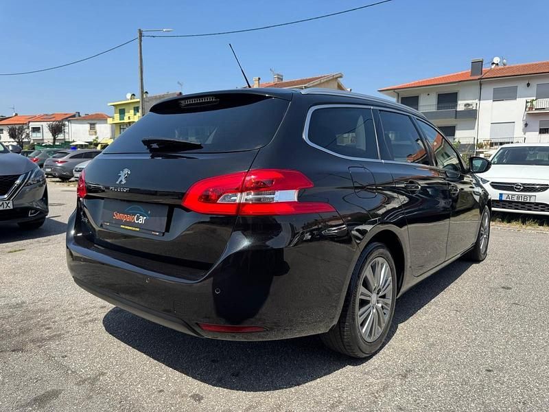 Usado Peugeot 308 Allure 130 HP (95 kW) 2021 Preto Carrinha