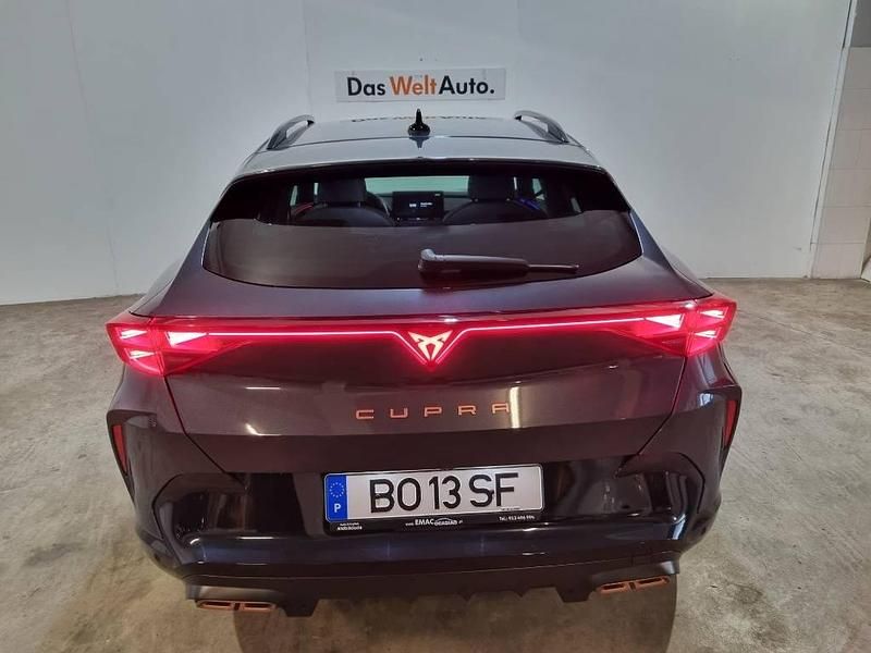 Usado Cupra Formentor 204 HP (150 kW) 2024 Cinzento SUV