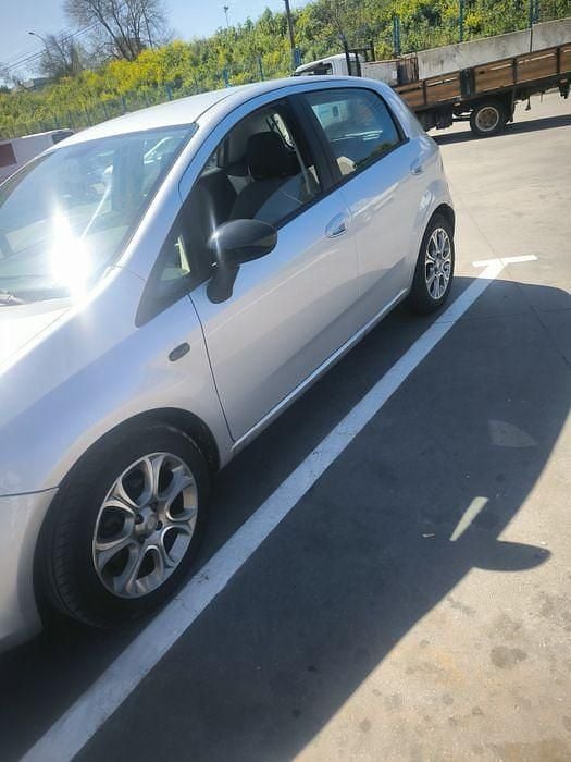 Usado 2007 Fiat Grande Punto Citadino | € 3.000 (Preço elevado) - Imagem 1/4