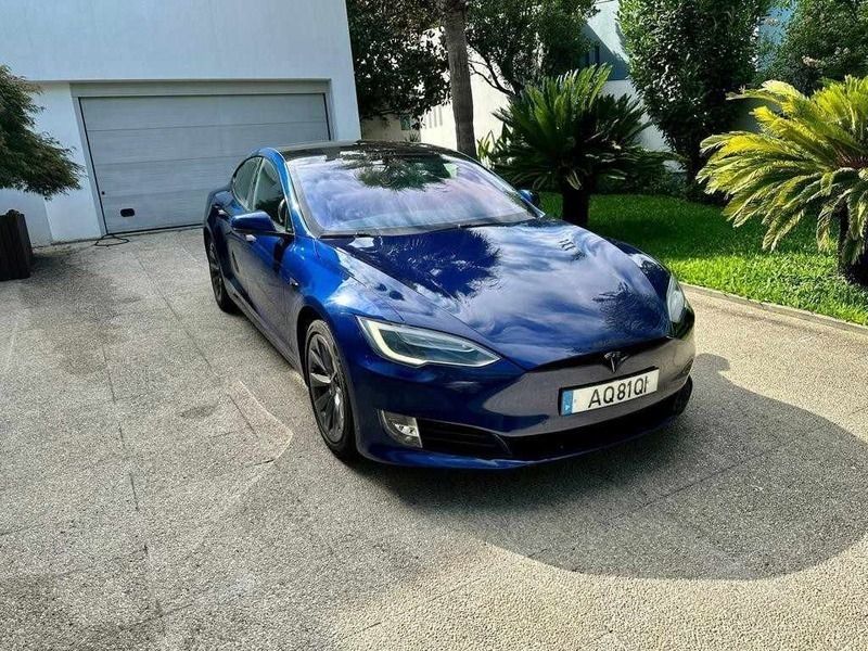 Azul Usado 2017 Tesla Model S Sedan | € 38.500 - Imagem 1/4