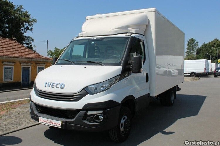 Branco Usado 2019 Iveco Daily | € 23.900 (Preço justo) - Imagem 1/1