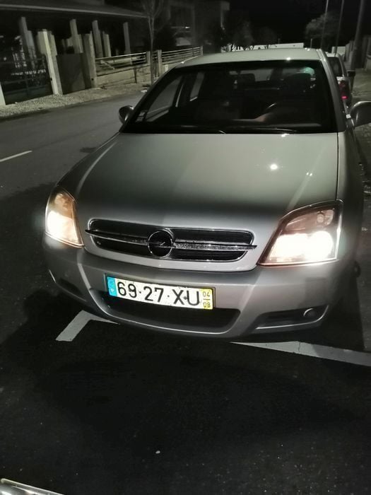 Usado 2004 Opel Vectra GTS Sedan | € 2.000 - Imagem 1/4