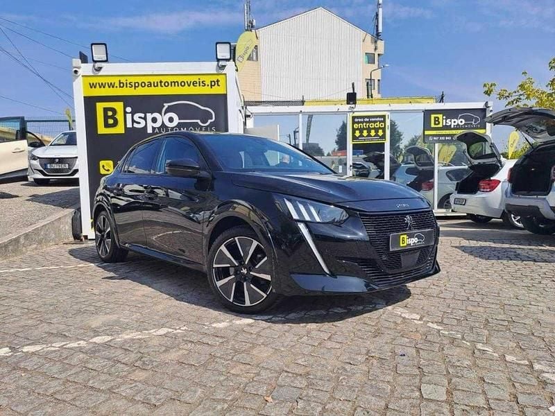 Preto Usado 2021 Peugeot e-208 GT Citadino | € 18.997 (Preço justo) - Imagem 1/4