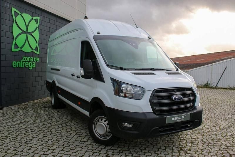 Branco Usado 2022 Ford Transit Trend Sedan | € 23.890 (Bom preço) - Imagem 1/4