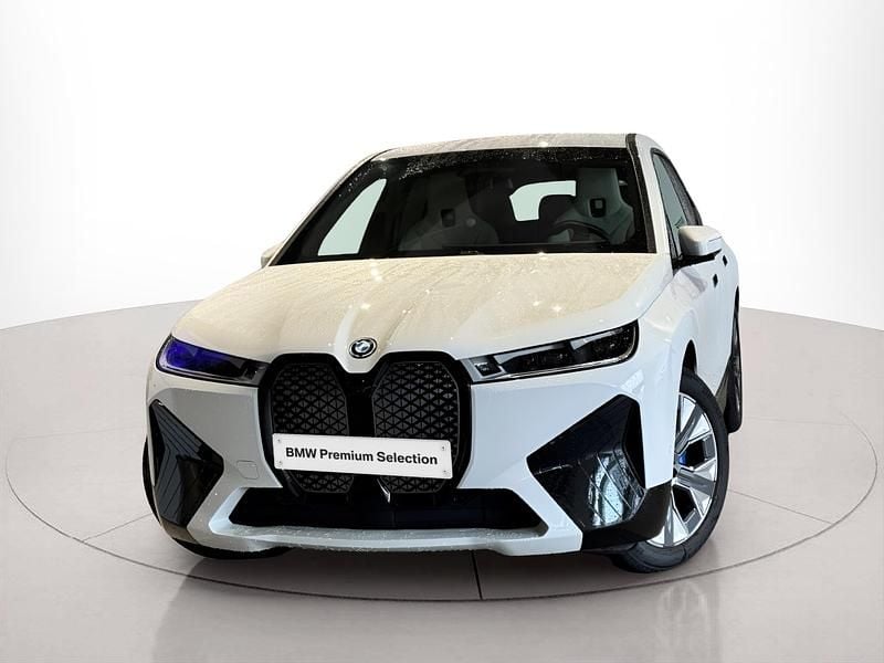 Usado 2024 BMW iX Sport Line SUV | € 57.946 (Preço justo) - Imagem 1/4