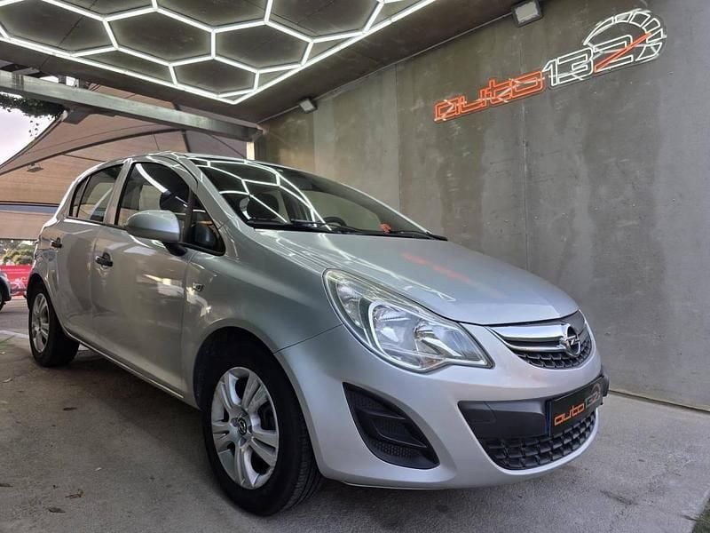 Cinza Usado 2013 Opel Corsa Citadino | € 6.990 (Preço justo) - Imagem 1/4