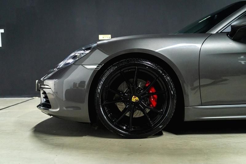 Usado Porsche 718 300 HP (220 kW) 2018 Cinza Coupé