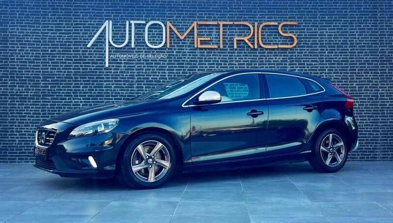 Preto Usado 2014 Volvo V40 R-Design Carrinha | € 11.500 (Preço justo) - Imagem 1/4
