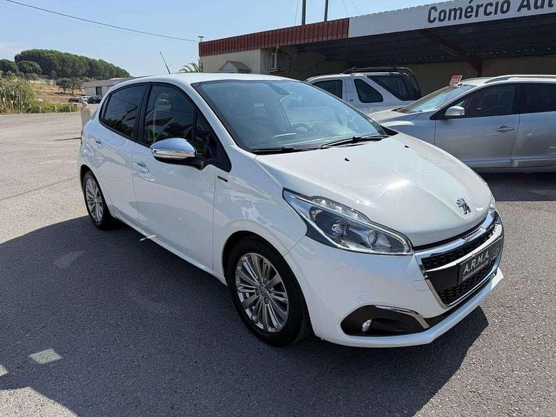 Branco Usado 2019 Peugeot 208 Citadino | € 11.250 (Bom preço) - Imagem 1/1