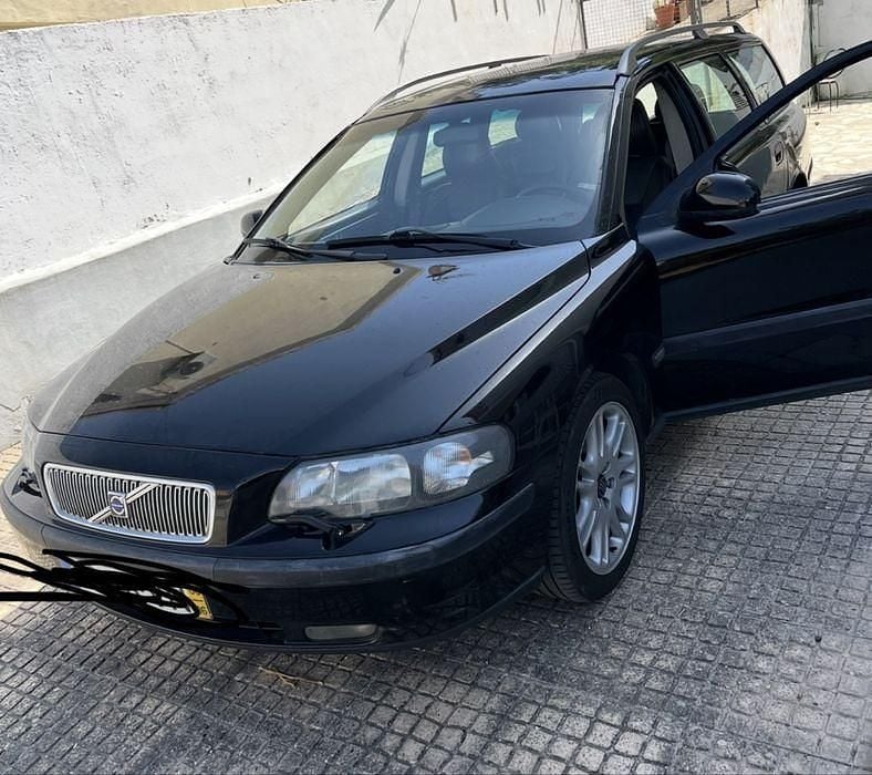 Usado 2001 Volvo V70 Carrinha | € 5.290 - Imagem 1/4