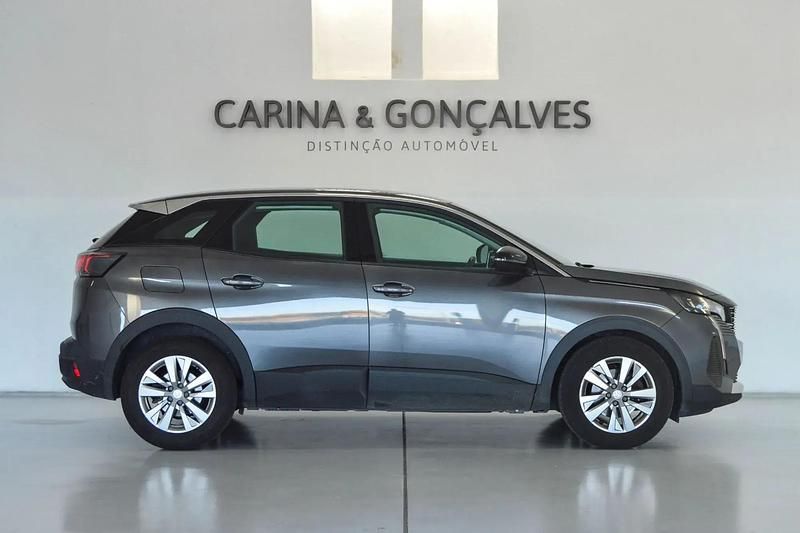 Usado Peugeot 3008 Active 130 HP (95 kW) 2022 Cinza SUV