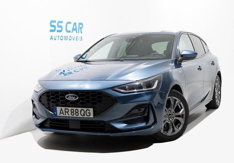 Azul Usado 2022 Ford Focus ST-Line Citadino | € 17.990 (Preço justo) - Imagem 1/4
