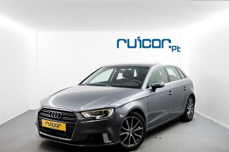 Cinzento Usado 2016 Audi A3 | € 19.490 (Preço justo) - Imagem 1/4