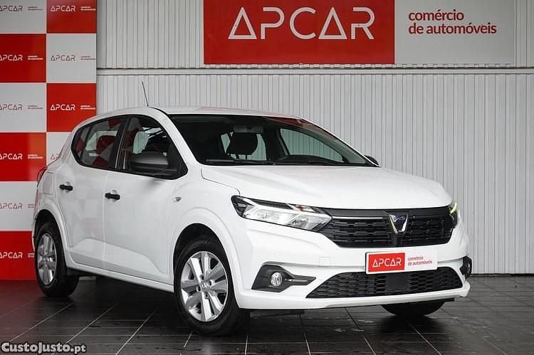 Branco Usado 2021 Dacia Sandero Essentiel Citadino | € 10.990 (Bom preço) - Imagem 1/1