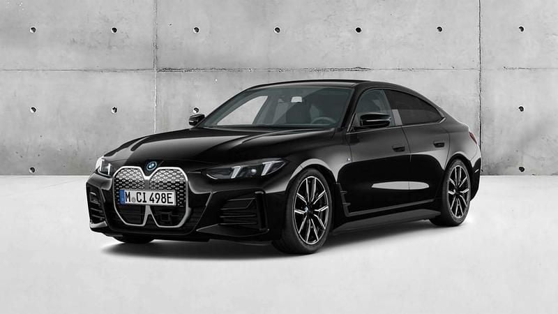 Novo BMW i4 Comfort Edition 250 kW (340 HP) 2026 Preto sapphire metalizada Sedan