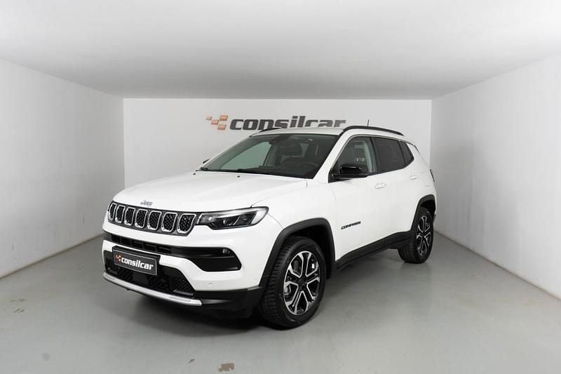 Branco Usado 2022 Jeep Compass Limited SUV | € 23.980 (Preço justo) - Imagem 1/4