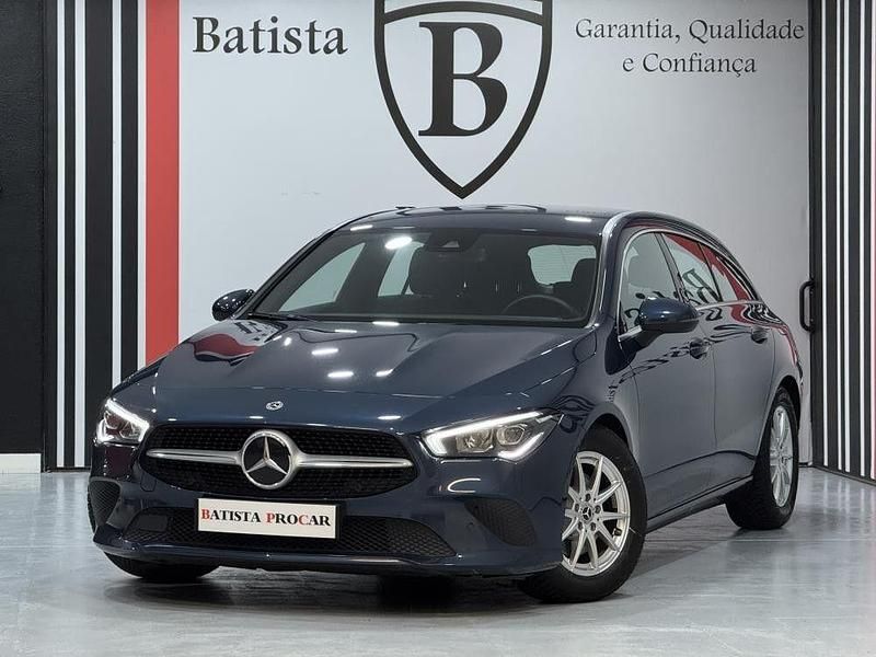 Usado Mercedes CLA180 Style 116 HP (85 kW) 2020 Azul Sedan