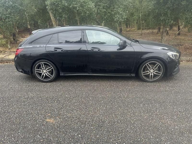 Usado 2017 Mercedes CLA200 AMG Sedan | € 17.800 (Super Preço) - Imagem 1/4