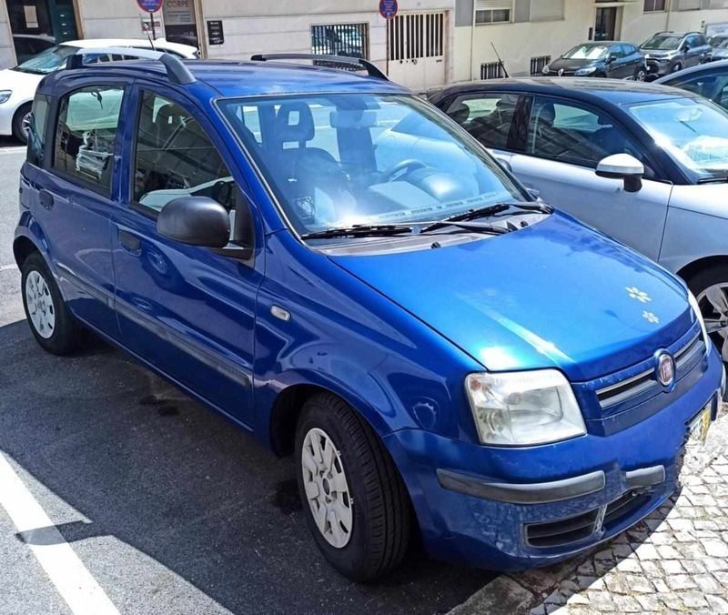 Azul Usado 2010 Fiat Panda Citadino | € 3.750 - Imagem 1/4