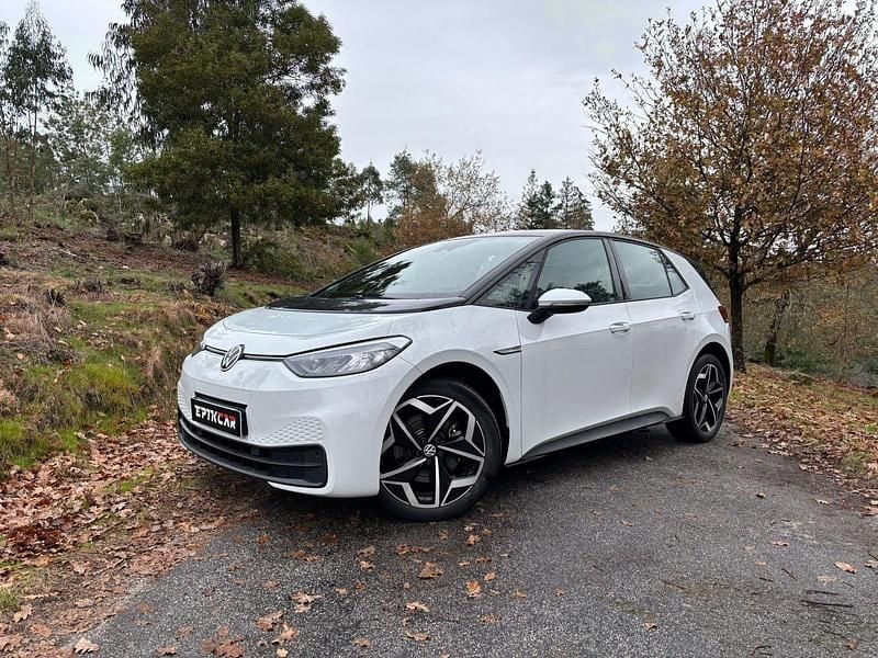 Branco Usado 2020 VW ID.3 Pro Performance Citadino | € 21.997 (Preço justo) - Imagem 1/4