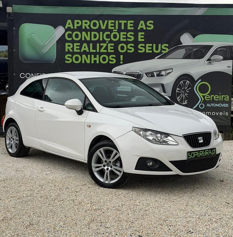 Branco Usado 2011 Seat Ibiza Sport Citadino | € 7.900 (Caro) - Imagem 1/4