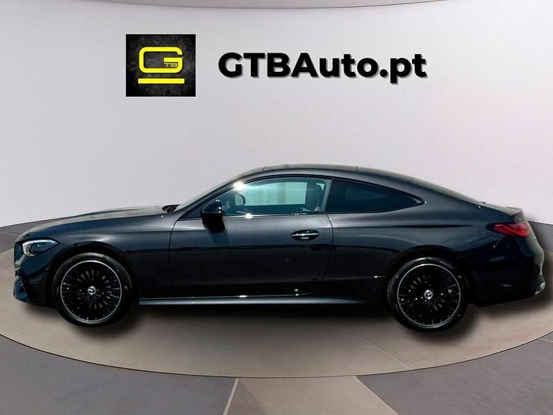 Cinza Usado 2025 Mercedes CLE300 Advanced Coupé | € 69.900 - Imagem 1/4