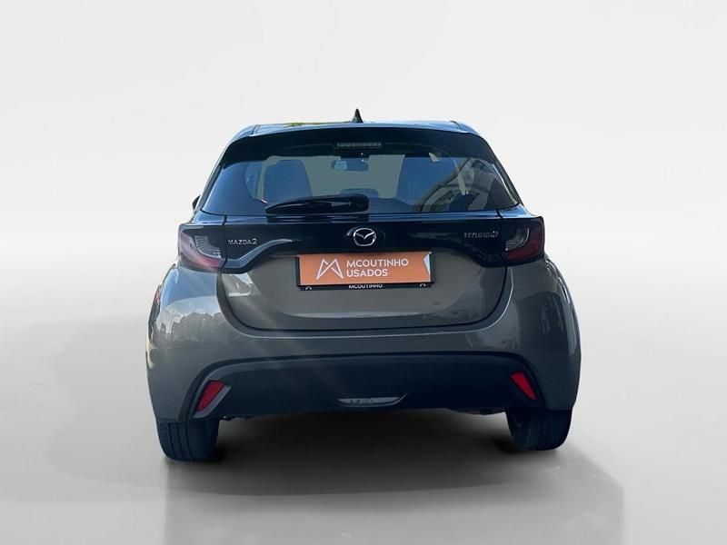 Usado Mazda 2 116 HP (85 kW) 2024 Verde Sedan