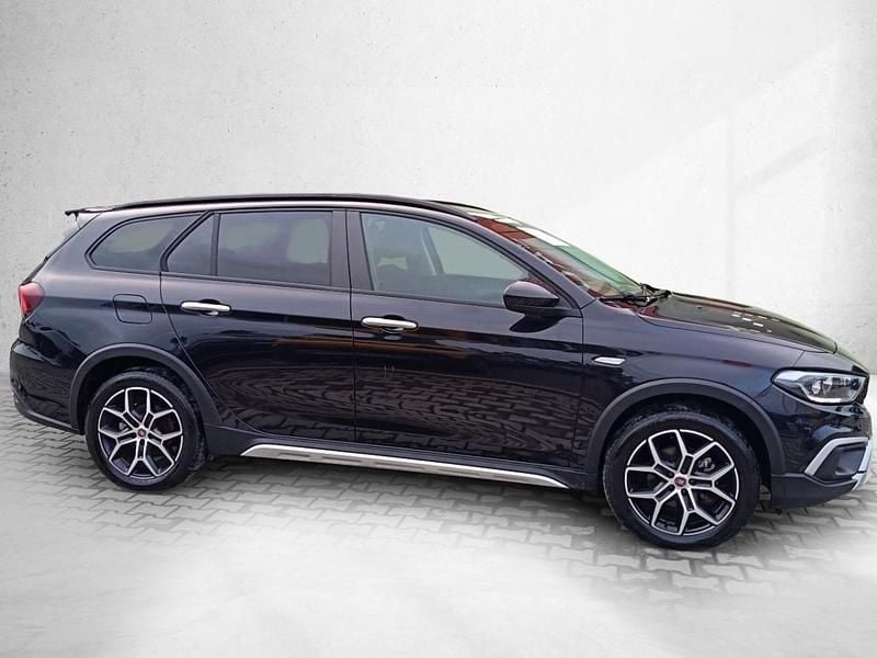 Usado Fiat Tipo Cross 101 HP (74 kW) 2023 Preto Carrinha