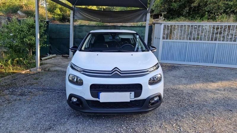 Branco Usado 2019 Citroën C3 PureTech Citadino | € 10.790 (Bom preço) - Imagem 1/4