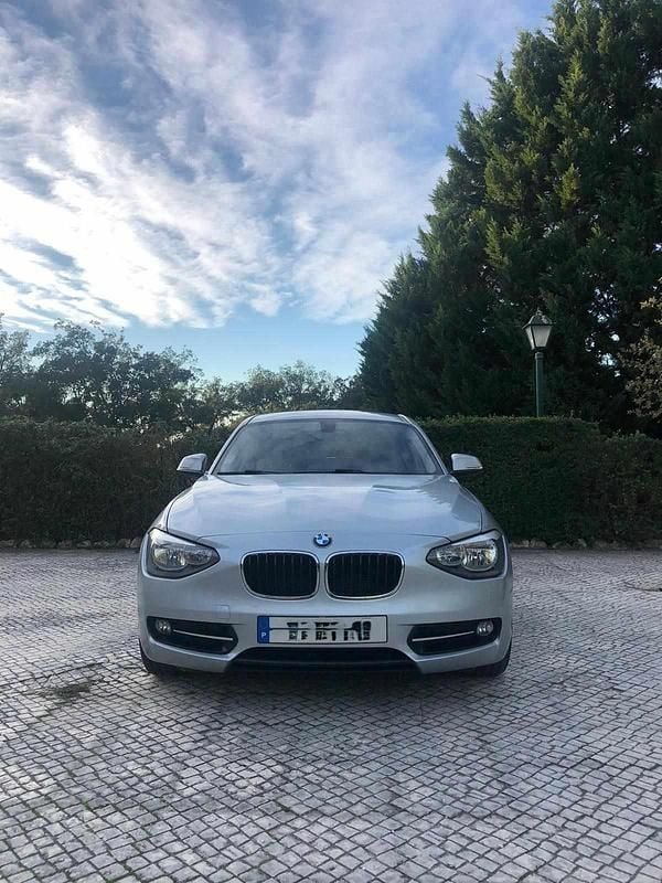 Usado BMW 116 116 HP (85 kW) 2015 Cinzento Citadino