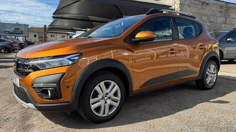 Outra Usado 2021 Dacia Sandero Citadino | € 13.900 (Preço elevado) - Imagem 1/4