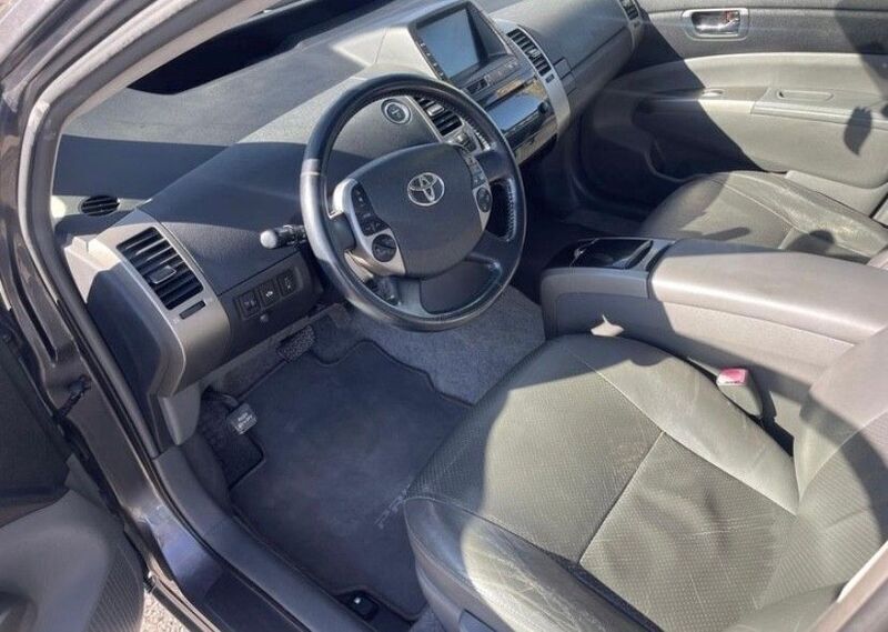 Usado Toyota Prius 110 HP (80 kW) 2008 Cinzento Citadino