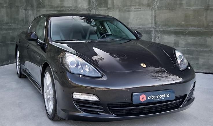Preto Usado 2012 Porsche Panamera Sedan | € 42.900 - Imagem 1/4