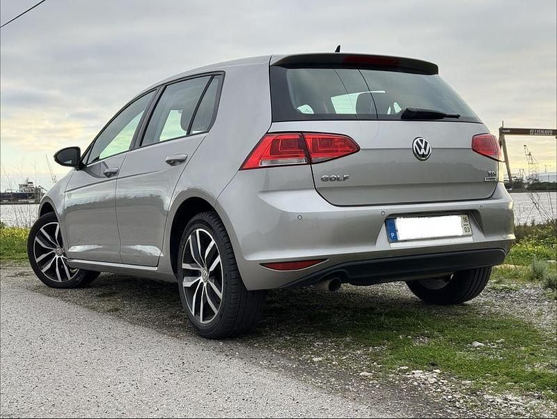 Usado VW Golf VII 110 HP (80 kW) 2016 Sedan