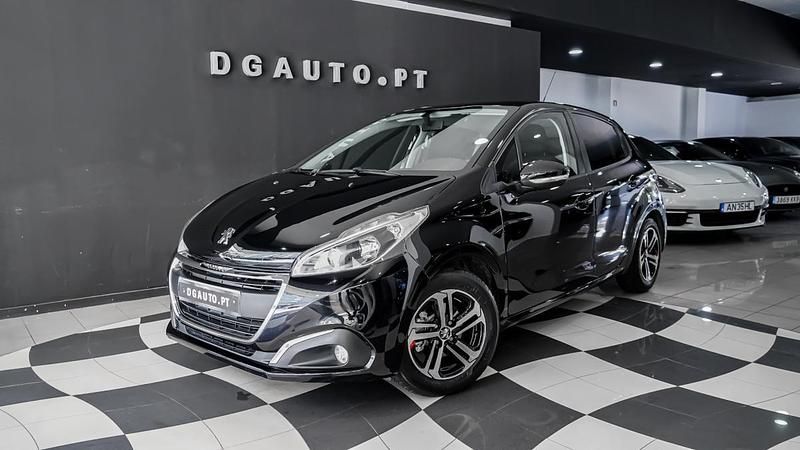 Preto Usado 2017 Peugeot 208 Active Citadino | € 9.990 (Preço justo) - Imagem 1/4