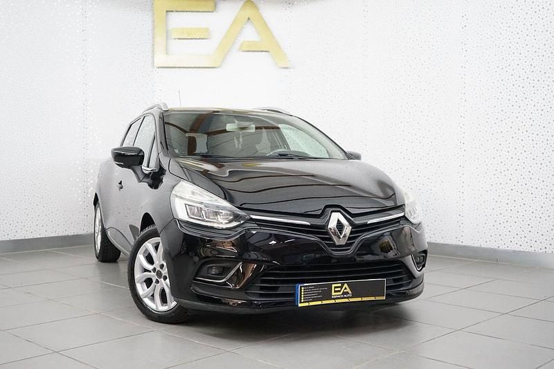 Preto Usado 2016 Renault Clio GrandTour Intens Carrinha | € 9.980 - Imagem 1/4
