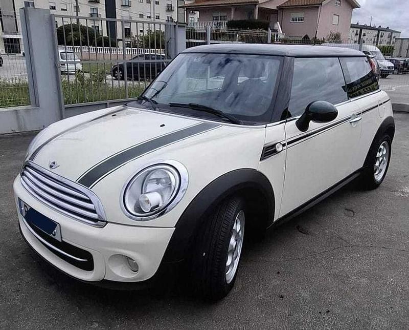 Usado Mini Cooper D Hatch 112 HP (82 kW) 2014 Citadino