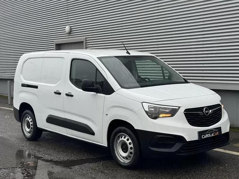 Branco Usado 2022 Opel Combo | € 13.950 (Preço justo) - Imagem 1/4