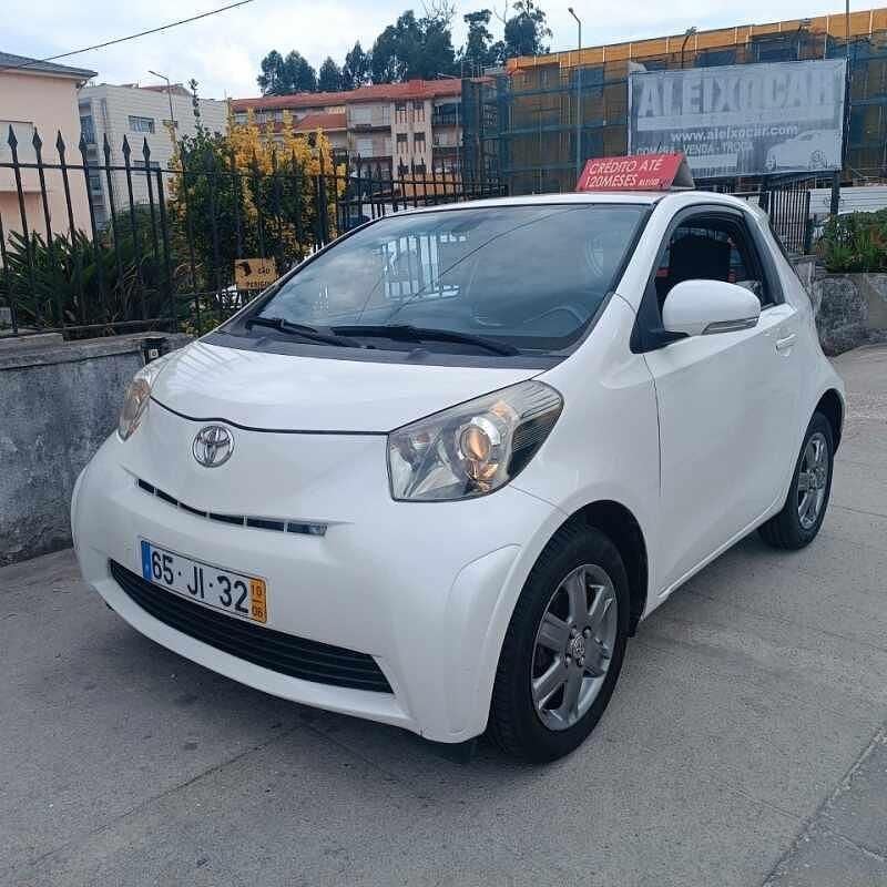 Branco Usado 2010 Toyota iQ Citadino | € 6.500 (Bom preço) - Imagem 1/4