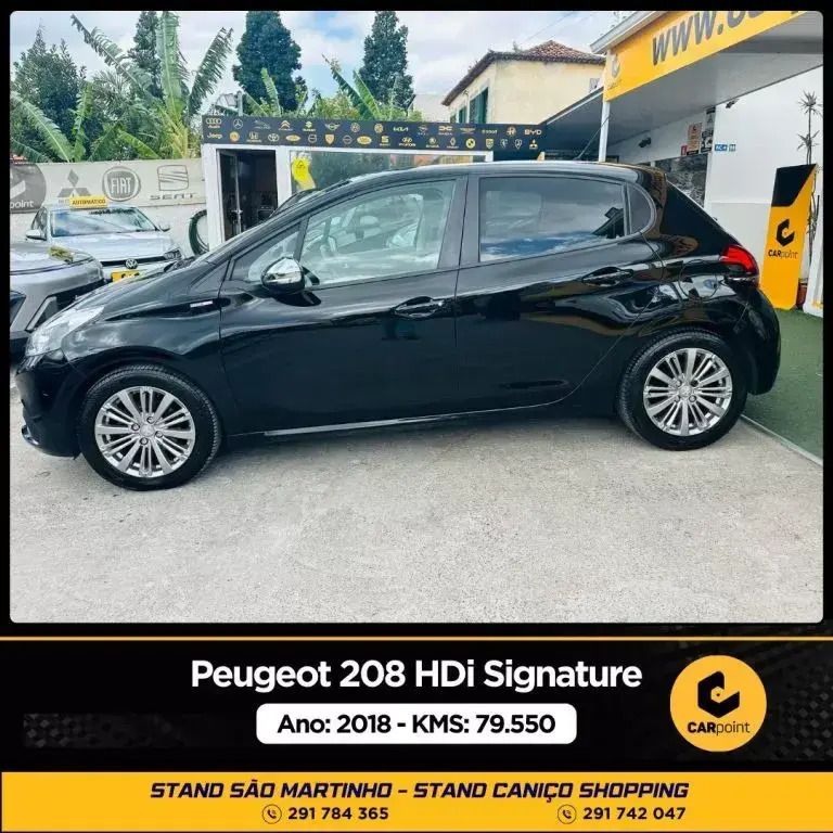 Usado Peugeot 208 Signature Sky 75 HP (55 kW) 2018 Preto Citadino