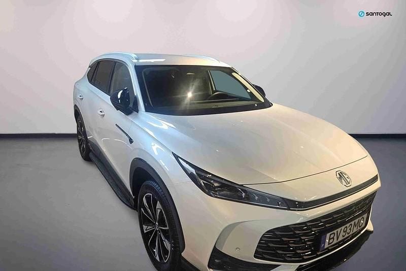 Branco Novo 2025 MG HS Luxury SUV | € 37.500 - Imagem 1/4