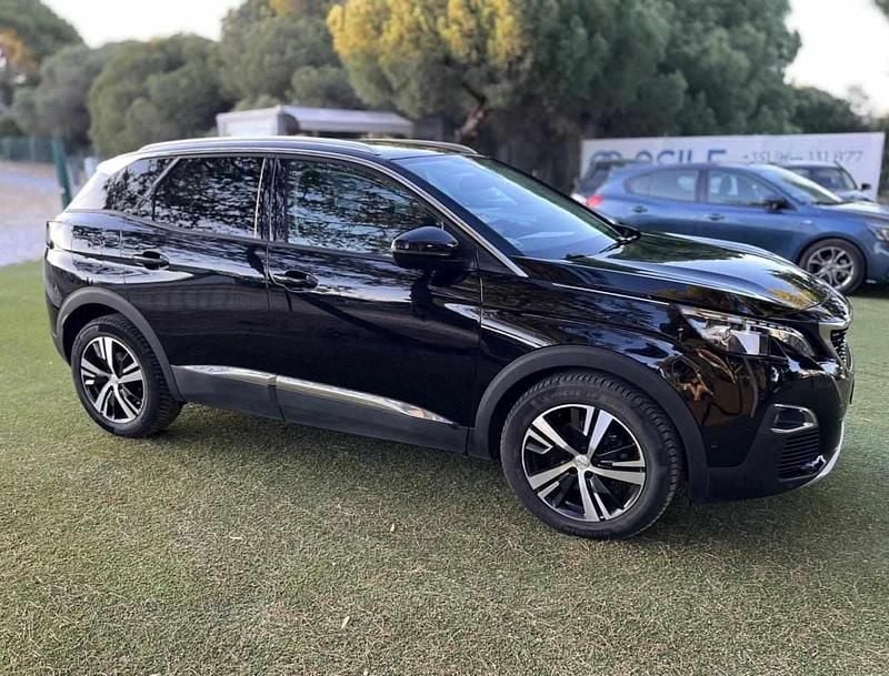 Usado Peugeot 3008 131 HP (96 kW) 2019 Preto SUV