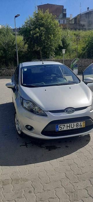 Usado 2009 Ford Fiesta Sedan | € 3.950 (Preço justo) - Imagem 1/4