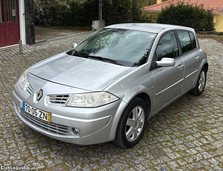 Cinza Usado 2005 Renault Mégane II | € 2.790 (Preço justo) - Imagem 1/1