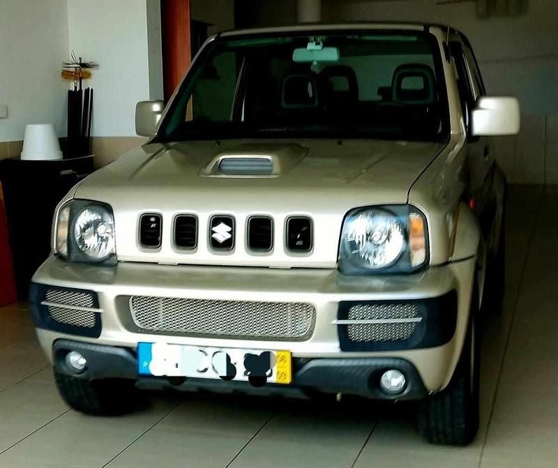 Cinzento Usado 2006 Suzuki Jimny SUV | € 11.000 - Imagem 1/4