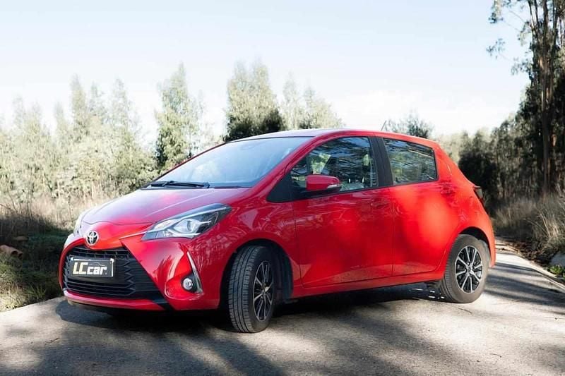 Vermelho Usado 2018 Toyota Yaris Citadino | € 13.850 (Preço justo) - Imagem 1/4