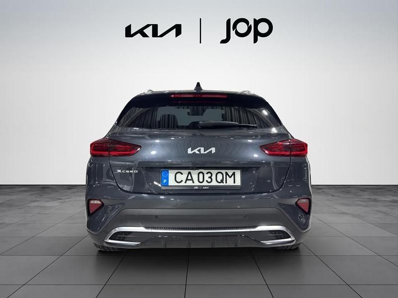 Usado Kia XCeed 140 HP (102 kW) 2025 Preto SUV