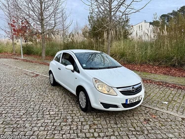 Branco Usado 2008 Opel Corsa Van | € 2.400 (Bom preço) - Imagem 1/1